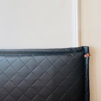 Wandschutz für deinen Hund im Quilted - Design